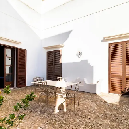 Palazzo Insula Oda ve Kahvaltı