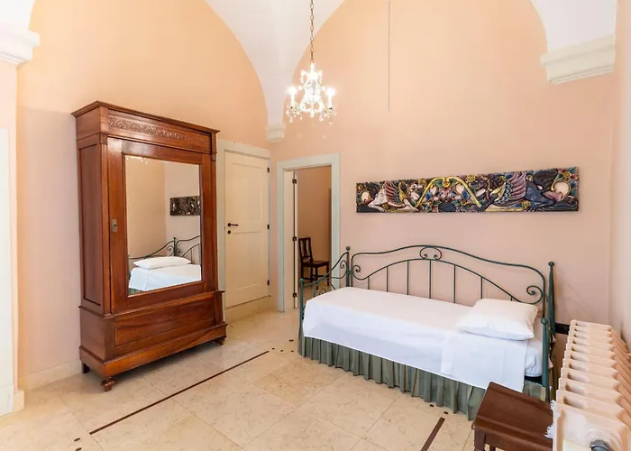 Palazzo Insula Bed & Breakfast 3*