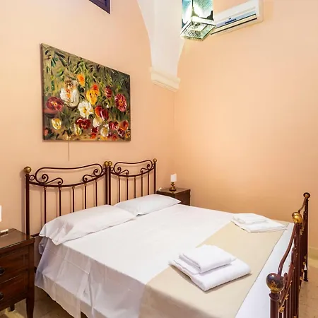Palazzo Insula Alojamento de Acomodação e Pequeno-almoço Gallipoli